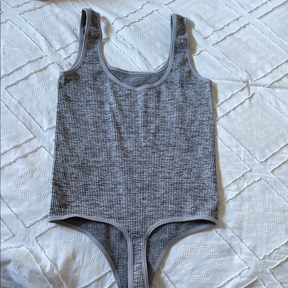 Colsie bodysuit - Picture 2 of 4